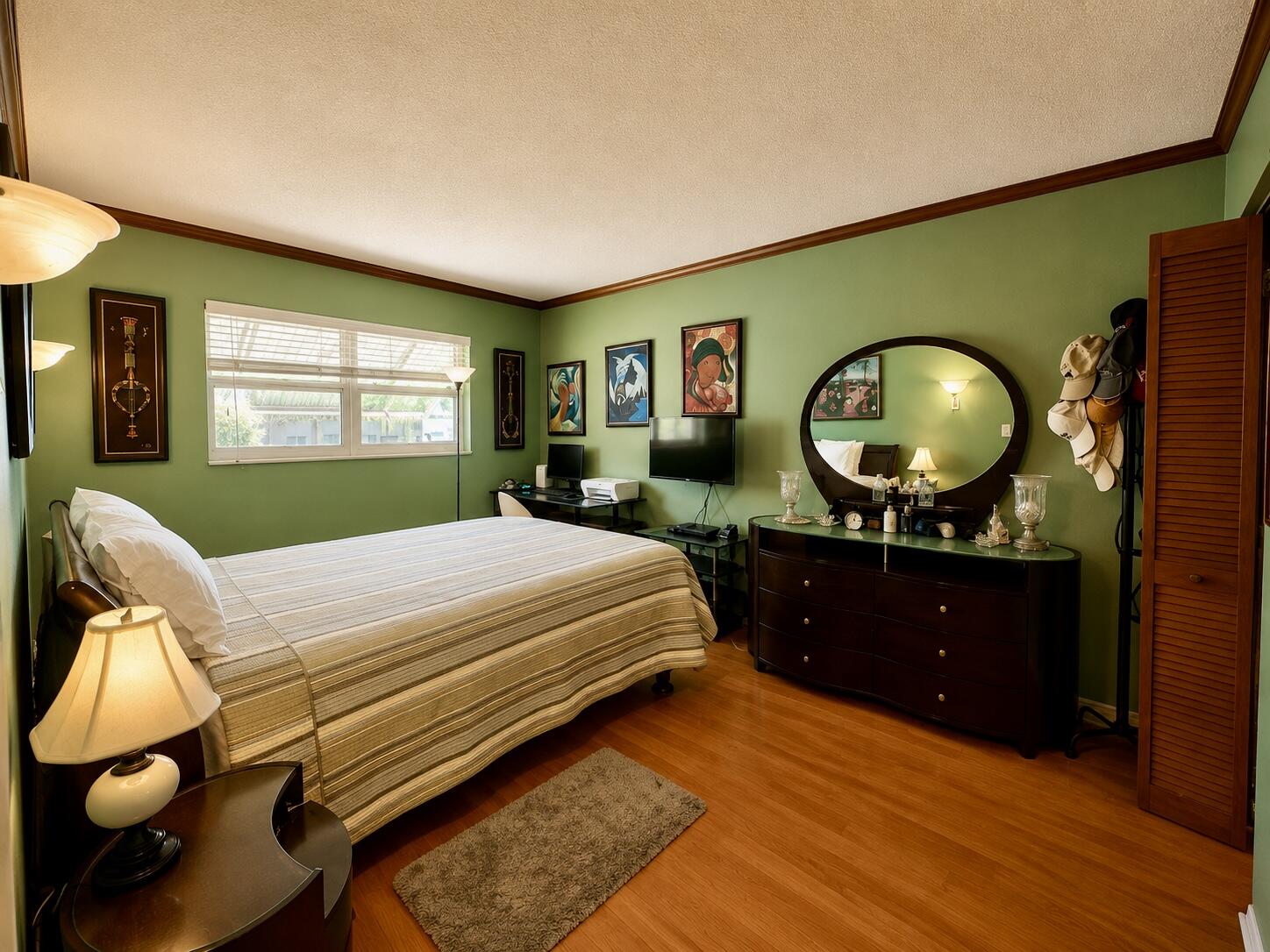 BEVERLY HILLS CONDO NUMBER NINE - Residential
