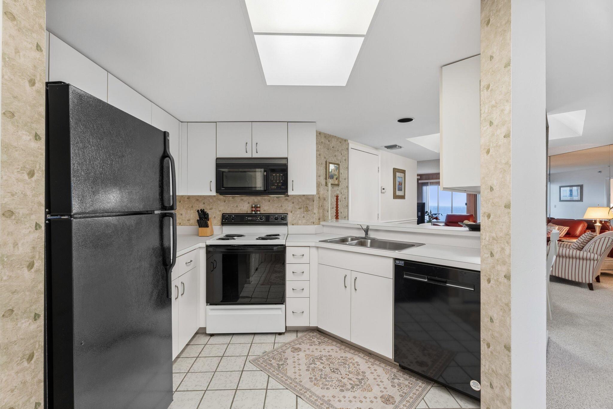 HIBISCUS BY THE SEA CONDO - Residential Lease