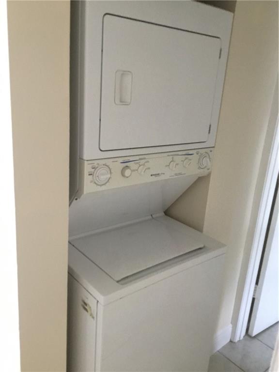 Greentree Condominiums - Residential