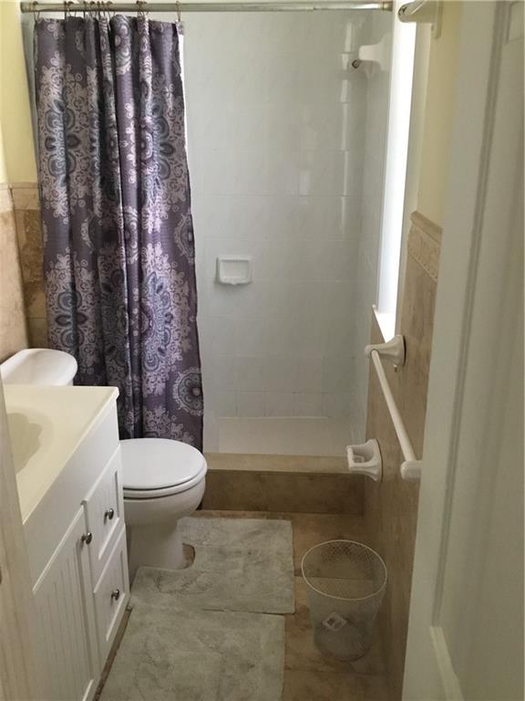 Greentree Condominiums - Residential