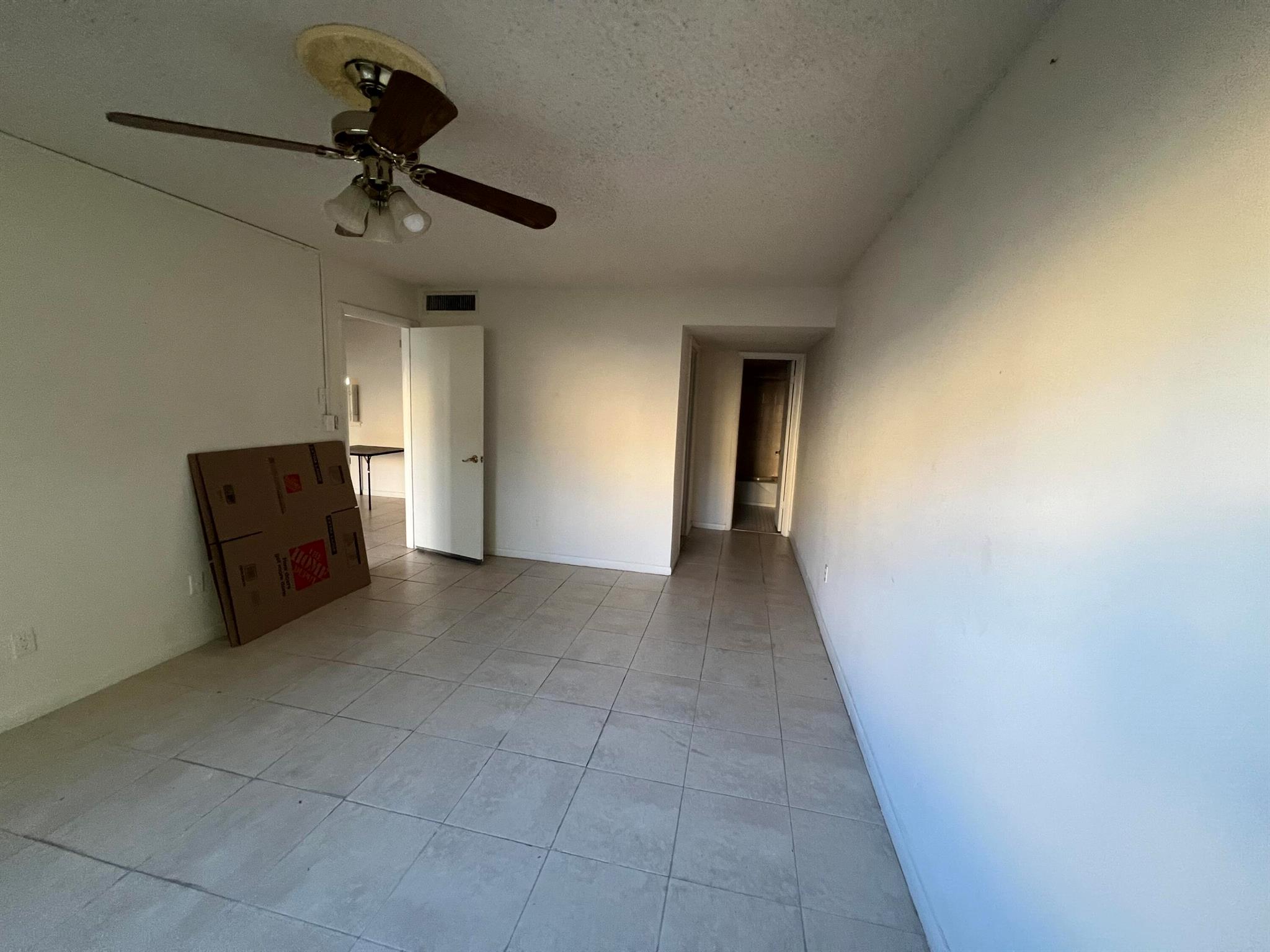 ISLAND HOUSE CONDOMINIUM - Residential