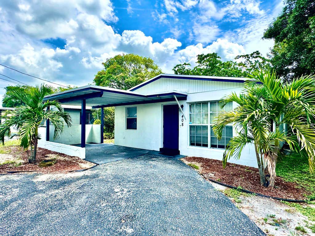 Photo of 408 NW 21ST Terrace, Fort Lauderdale, FL 33311 (MLS # B26060843)