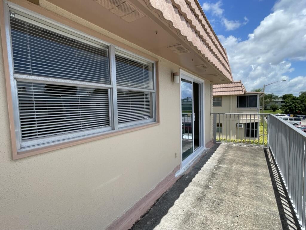 KINGS POINT SAXONY CONDOS - Residential Lease