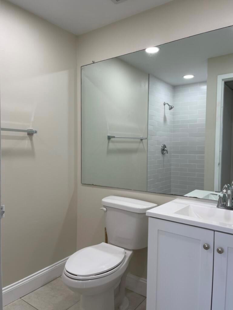 KINGS POINT SAXONY CONDOS - Residential Lease