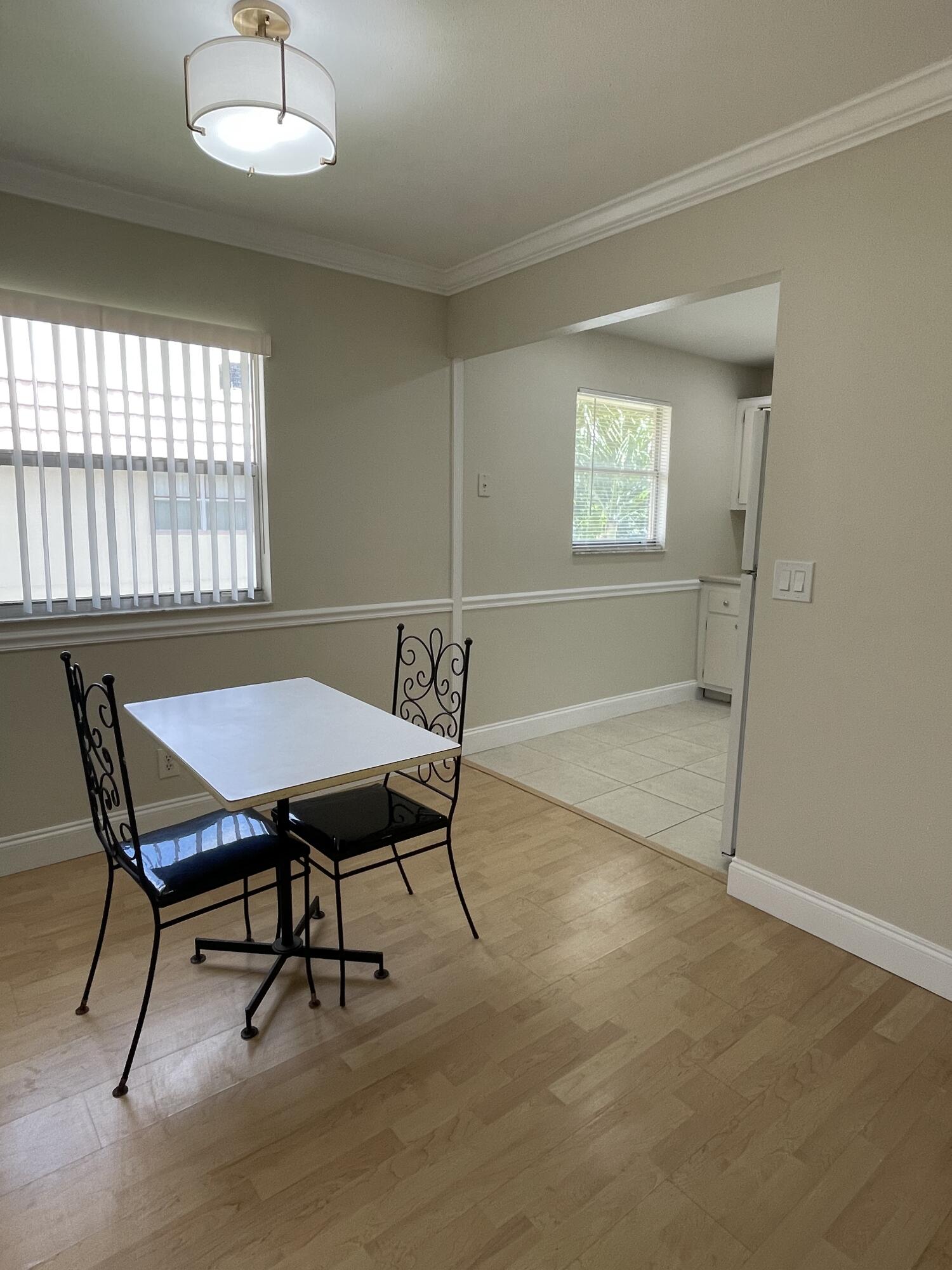 KINGS POINT SAXONY CONDOS - Residential Lease