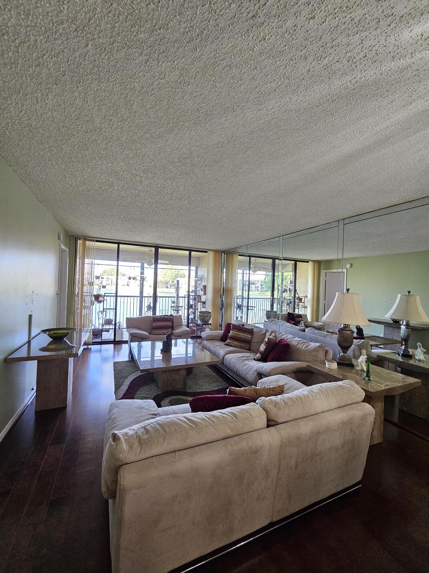 CORAL GATE V CONDO - Residential