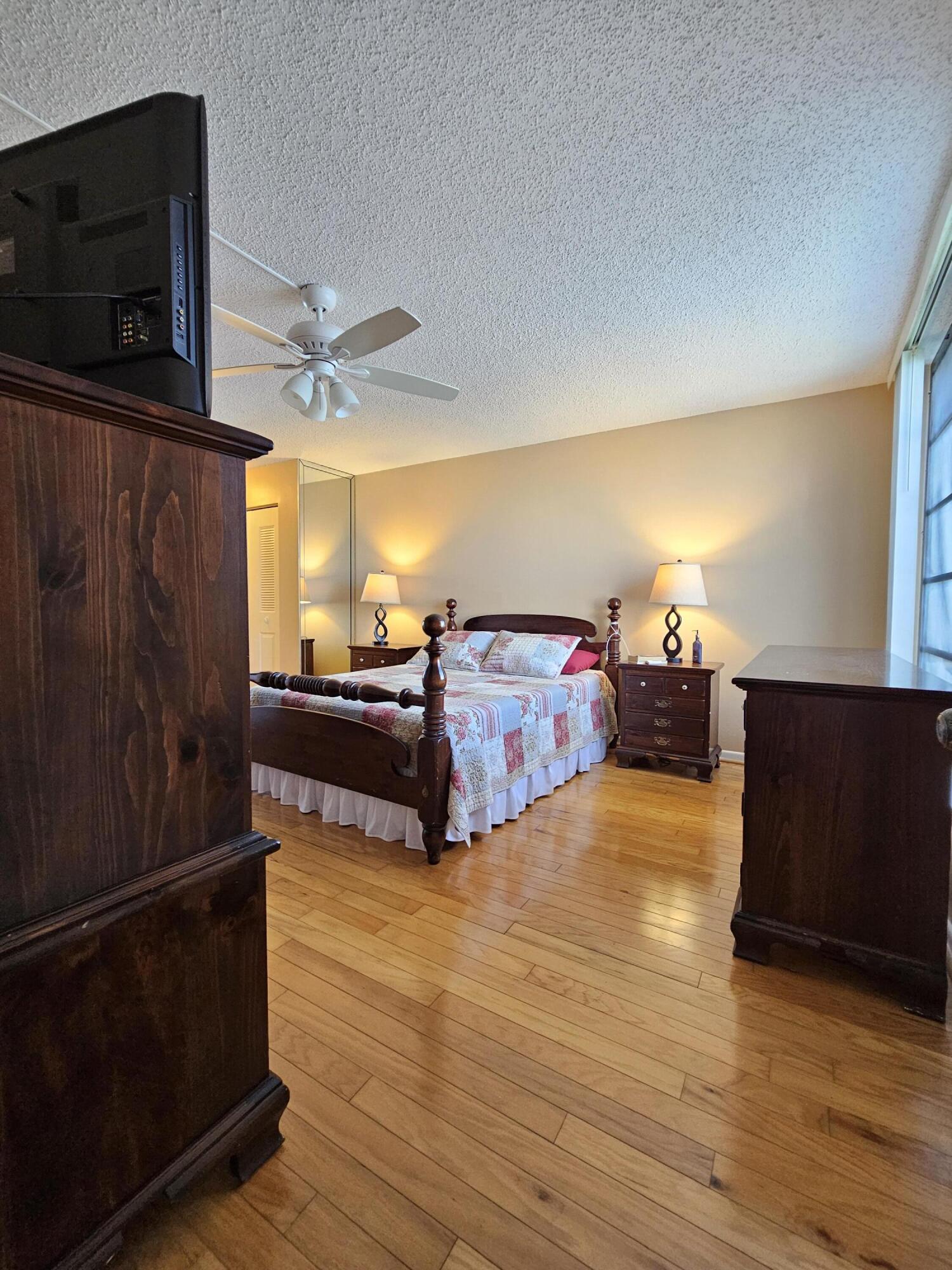 CORAL GATE V CONDO - Residential