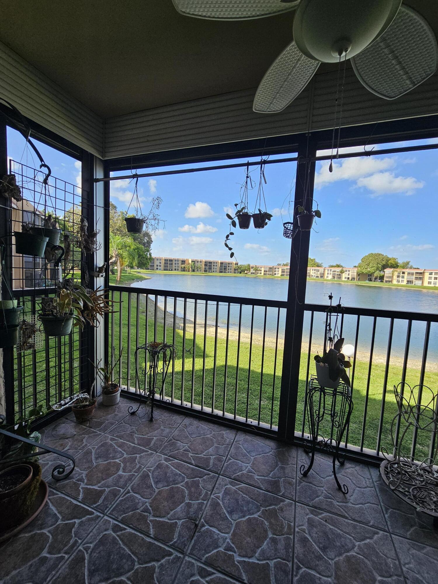 CORAL GATE V CONDO - Residential