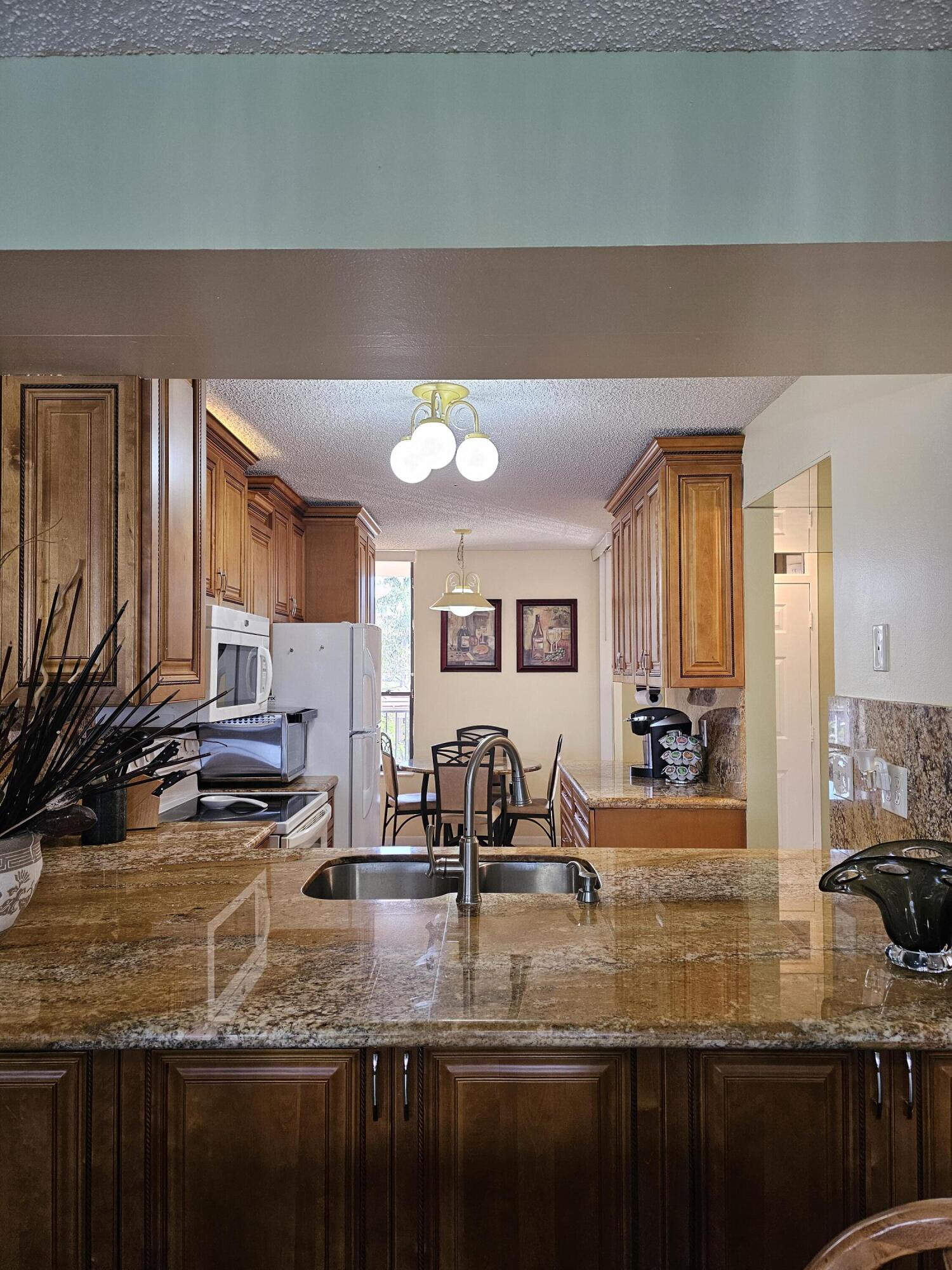 CORAL GATE V CONDO - Residential