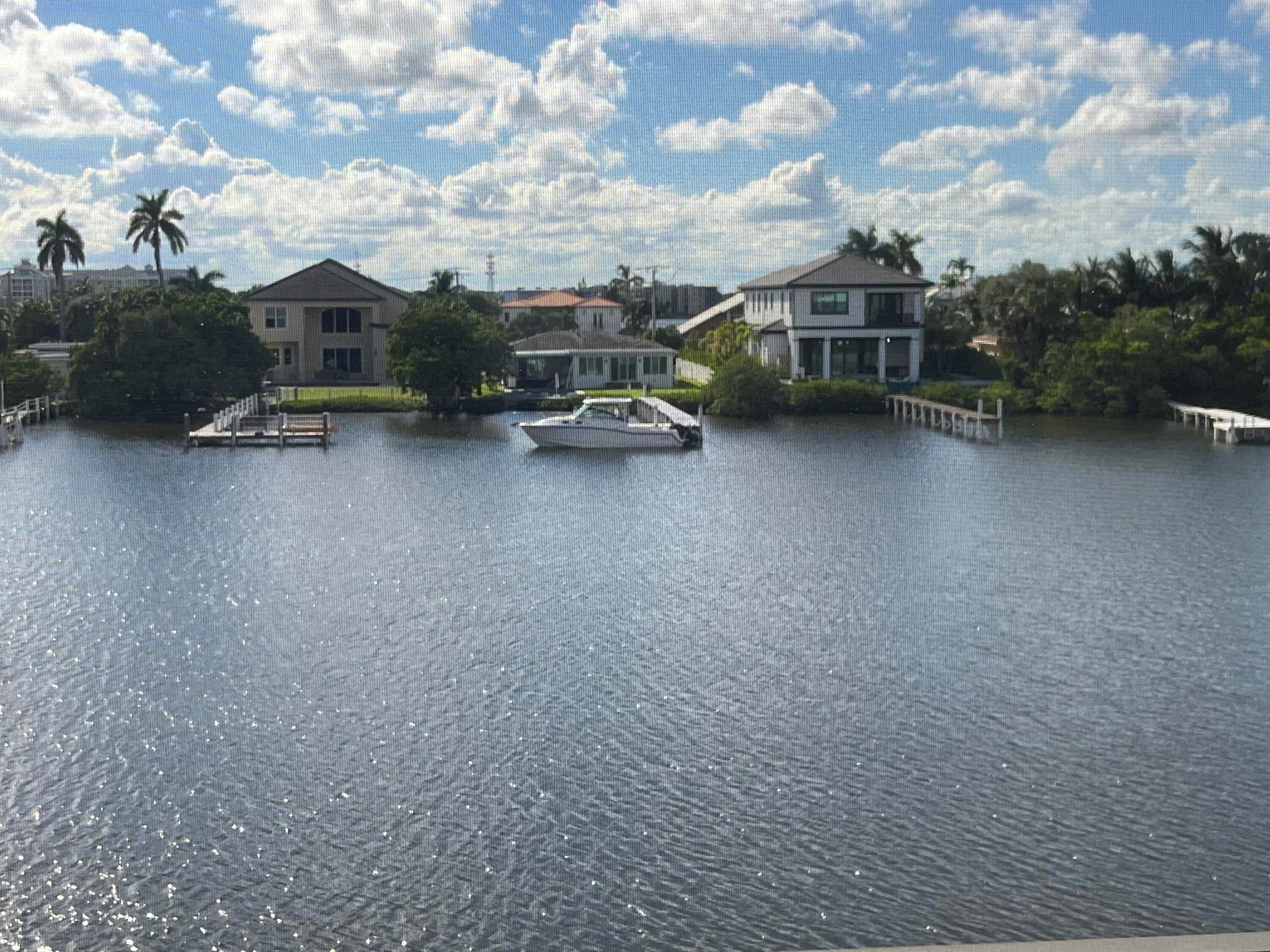 LAKEWOOD AT PALM BEACH CO - Residential Lease