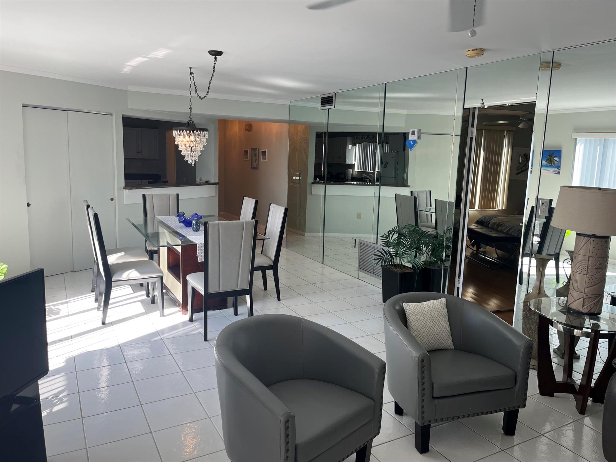 LAKEWOOD AT PALM BEACH CO - Residential Lease