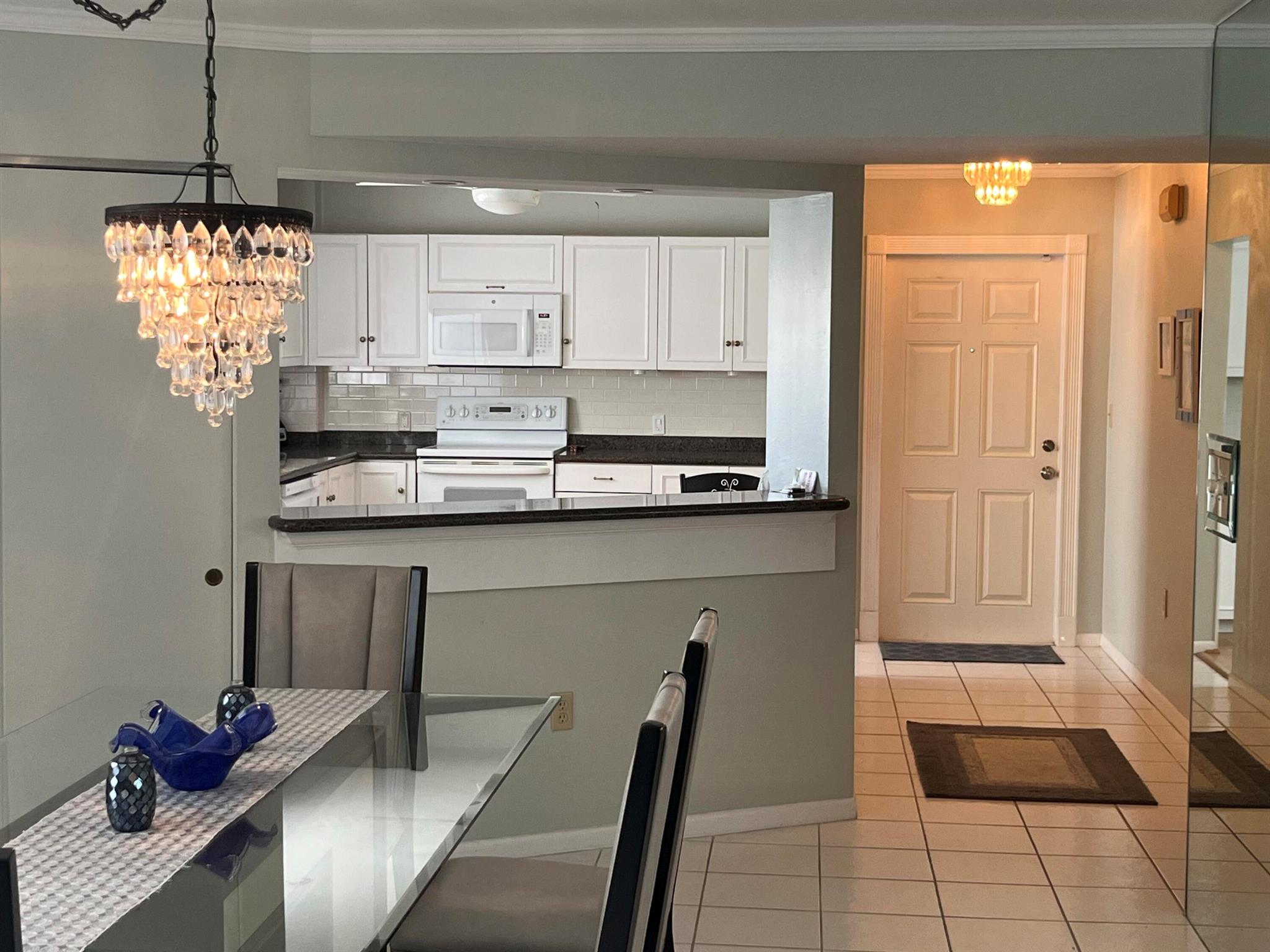 LAKEWOOD AT PALM BEACH CO - Residential Lease