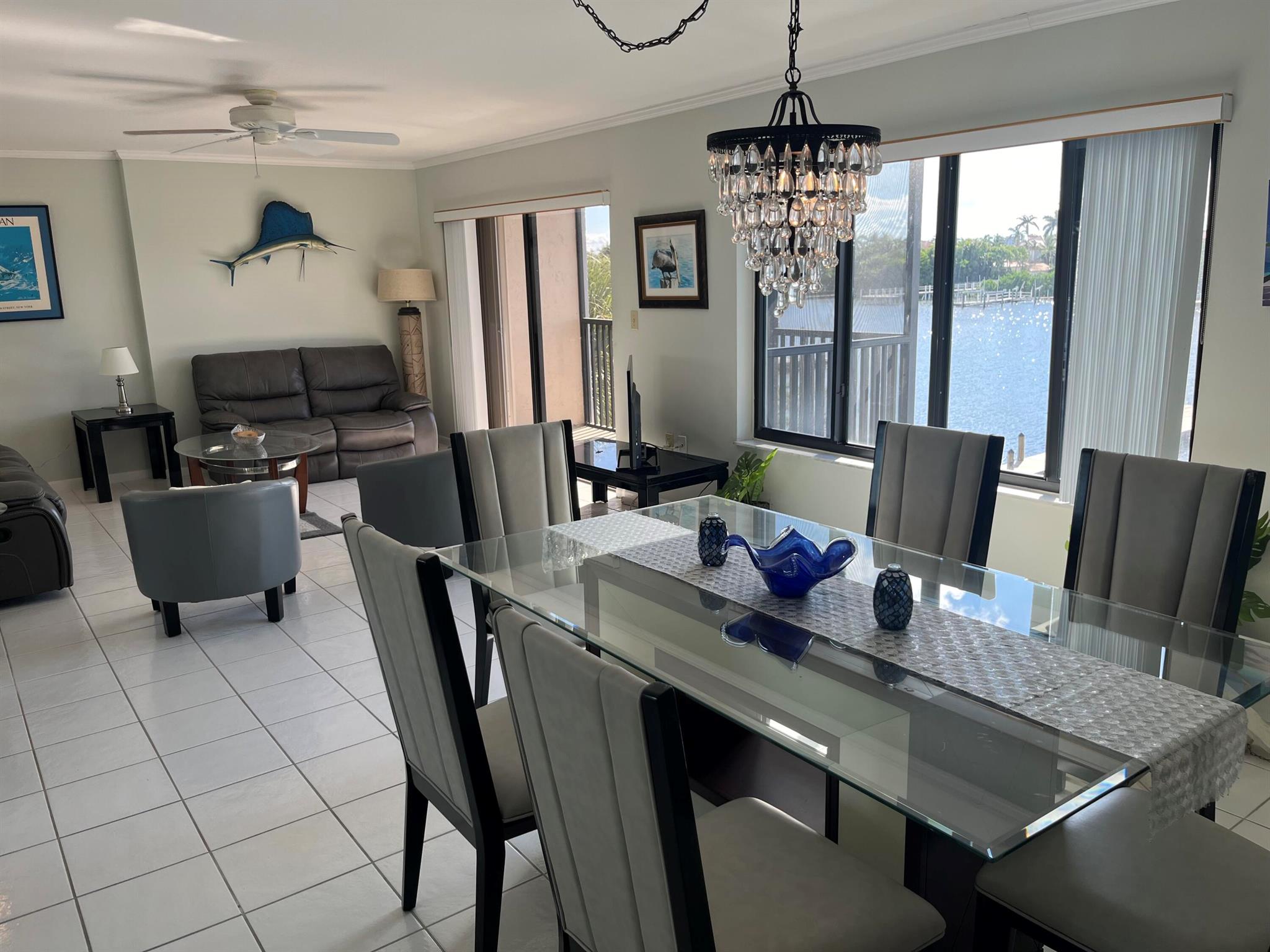 LAKEWOOD AT PALM BEACH CO - Residential Lease
