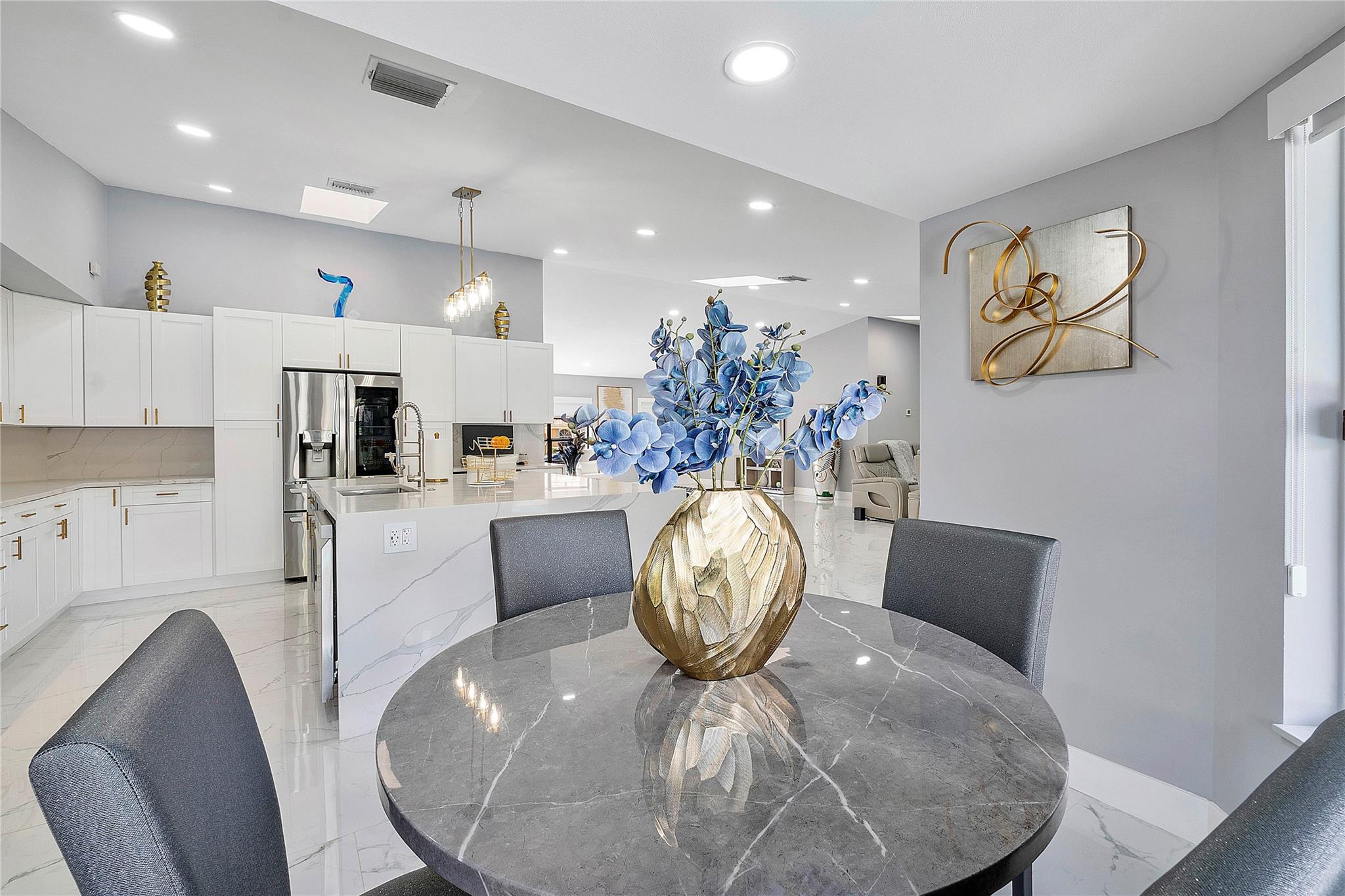 Pine Ridge 112-37 B - Residential