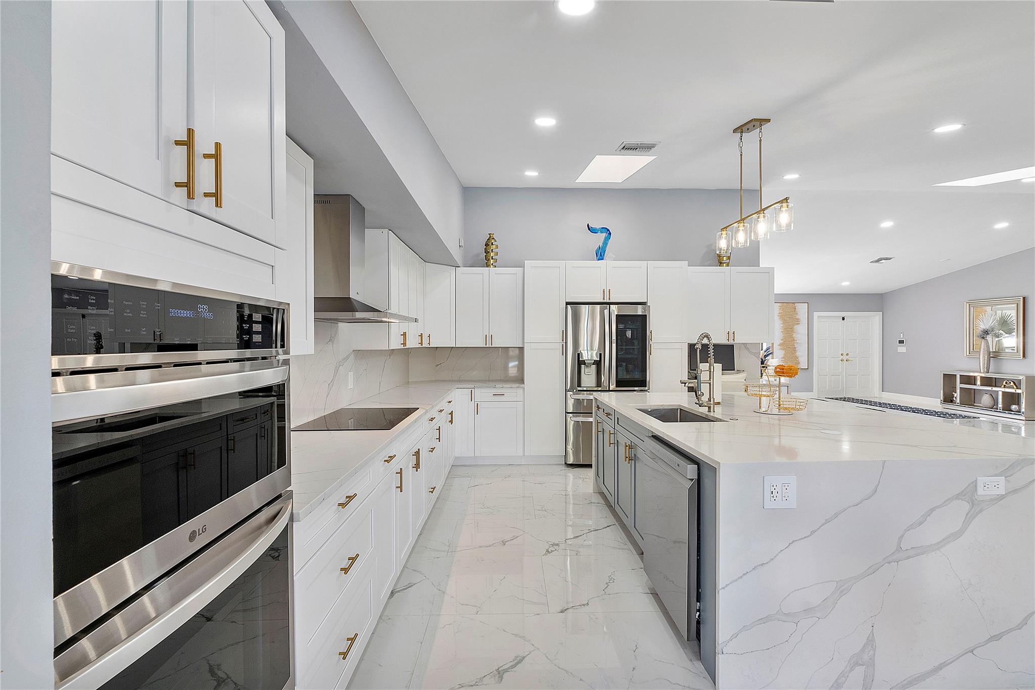 Pine Ridge 112-37 B - Residential