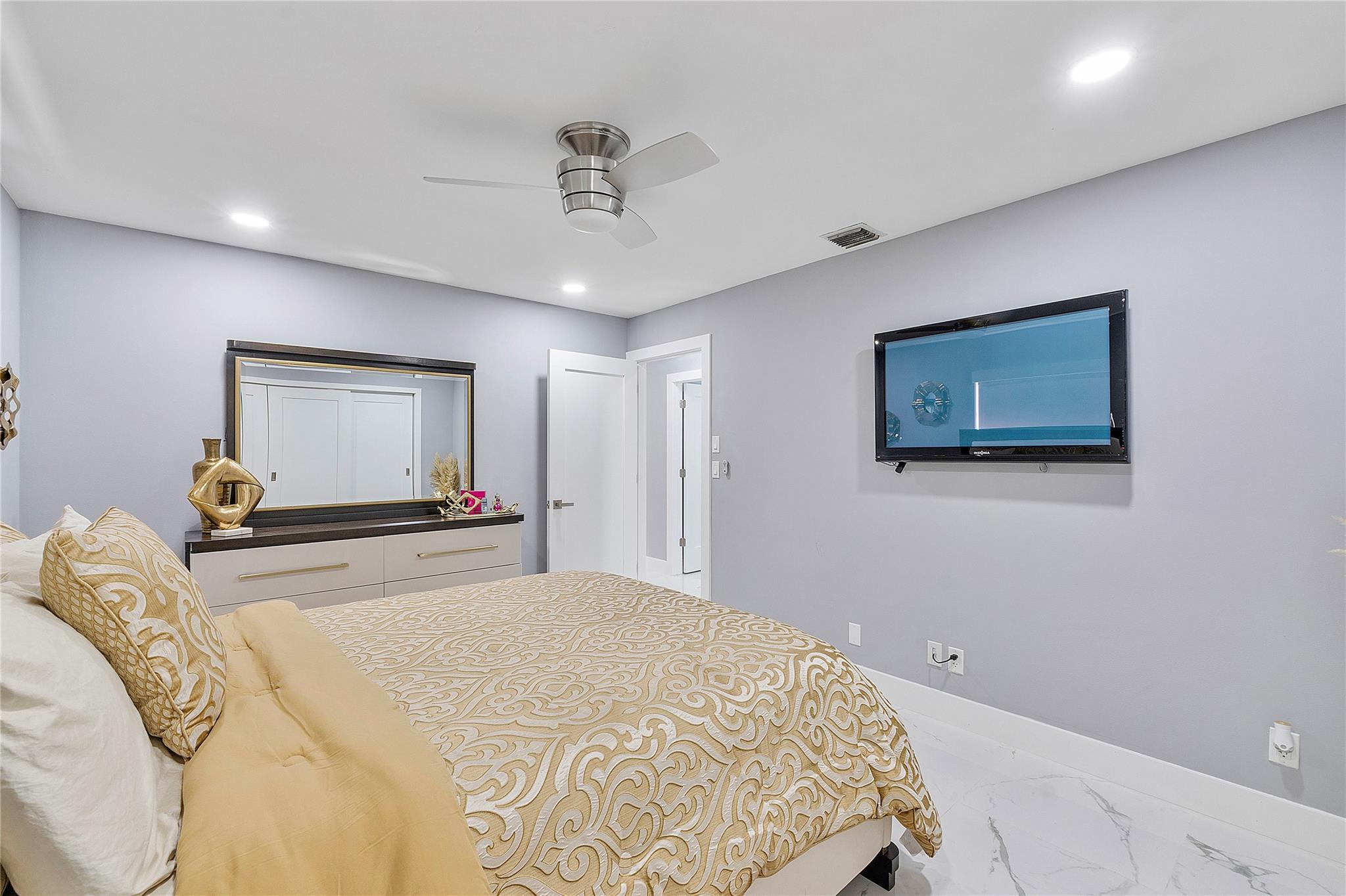 Pine Ridge 112-37 B - Residential