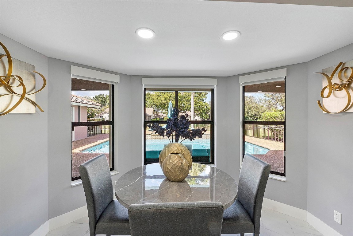 Pine Ridge 112-37 B - Residential