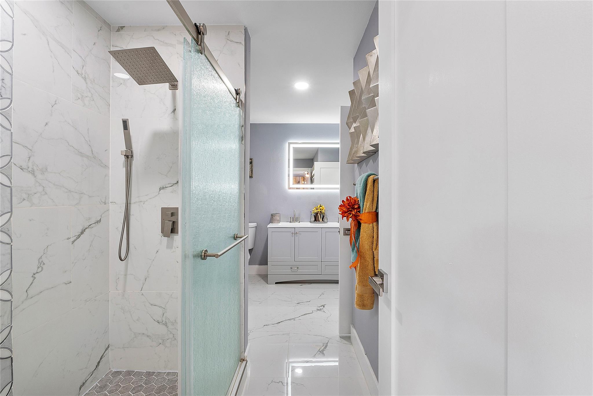 Pine Ridge 112-37 B - Residential