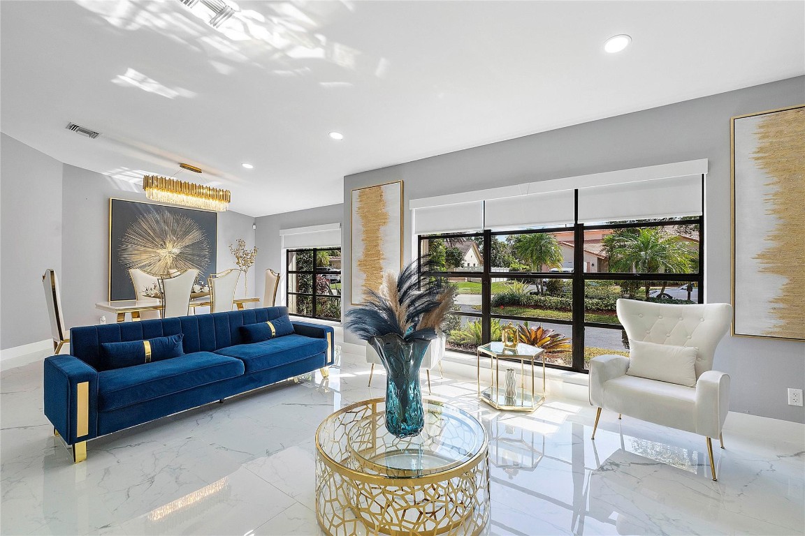 Pine Ridge 112-37 B - Residential