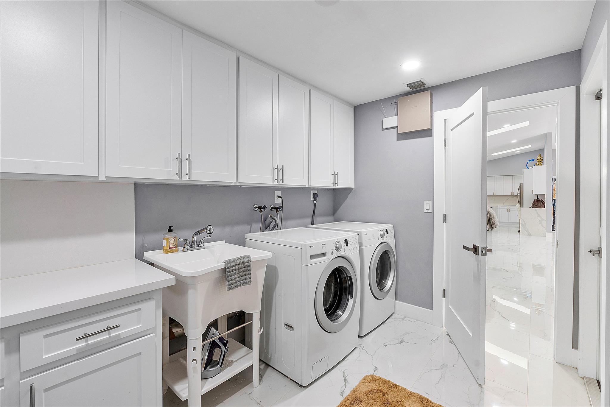 Pine Ridge 112-37 B - Residential