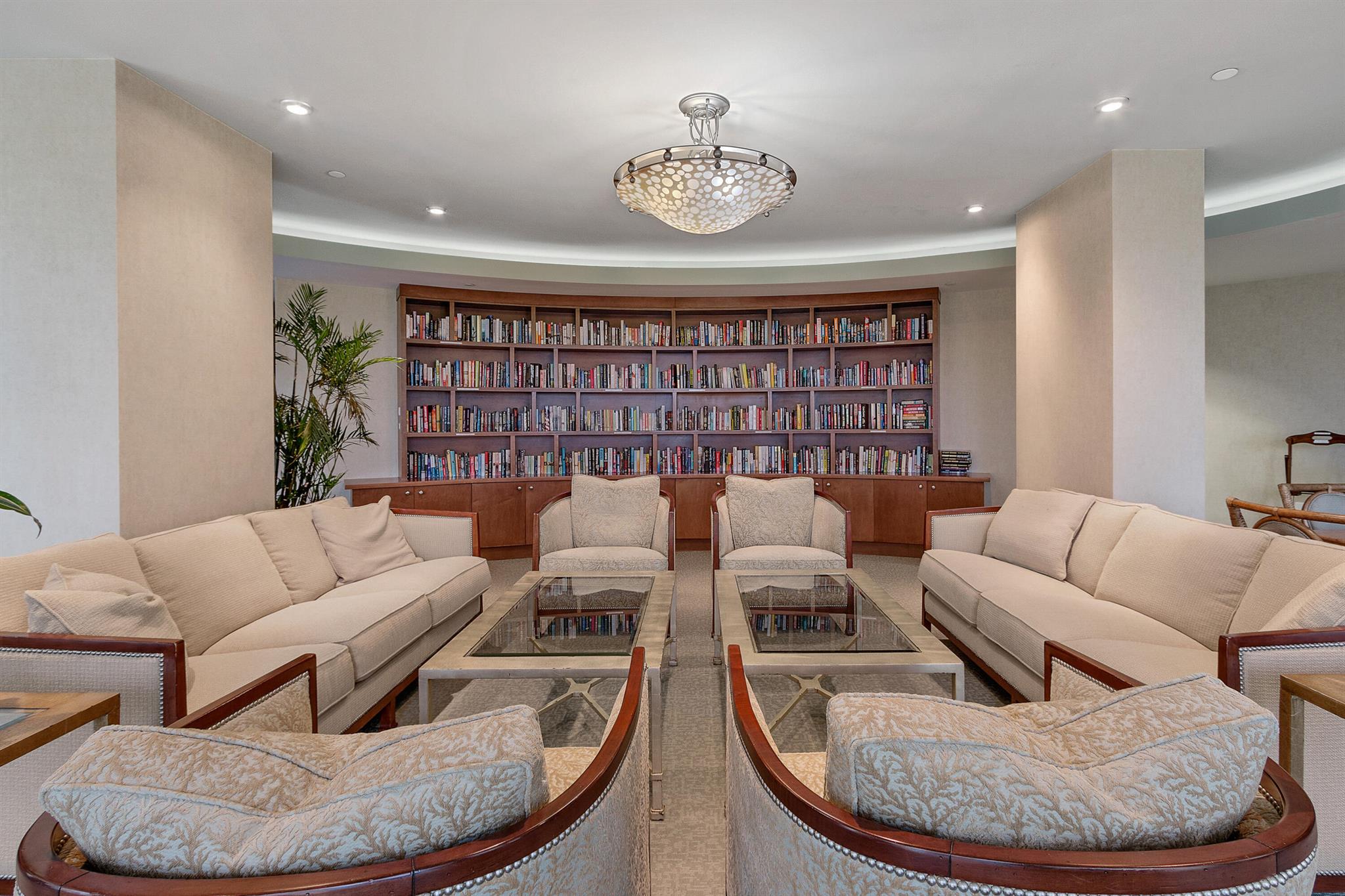 TIARA CONDO - Residential