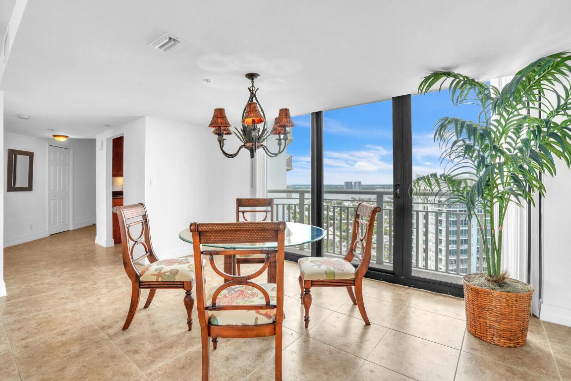 3000 N Ocean Drive 25c