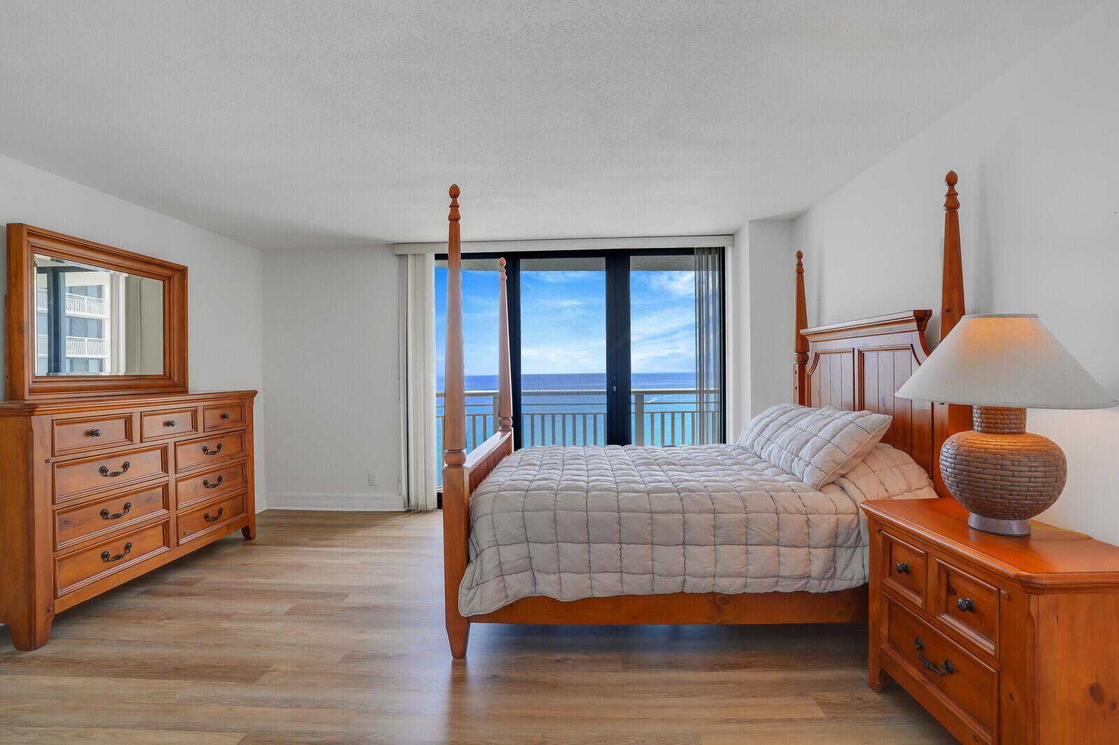 TIARA CONDO - Residential