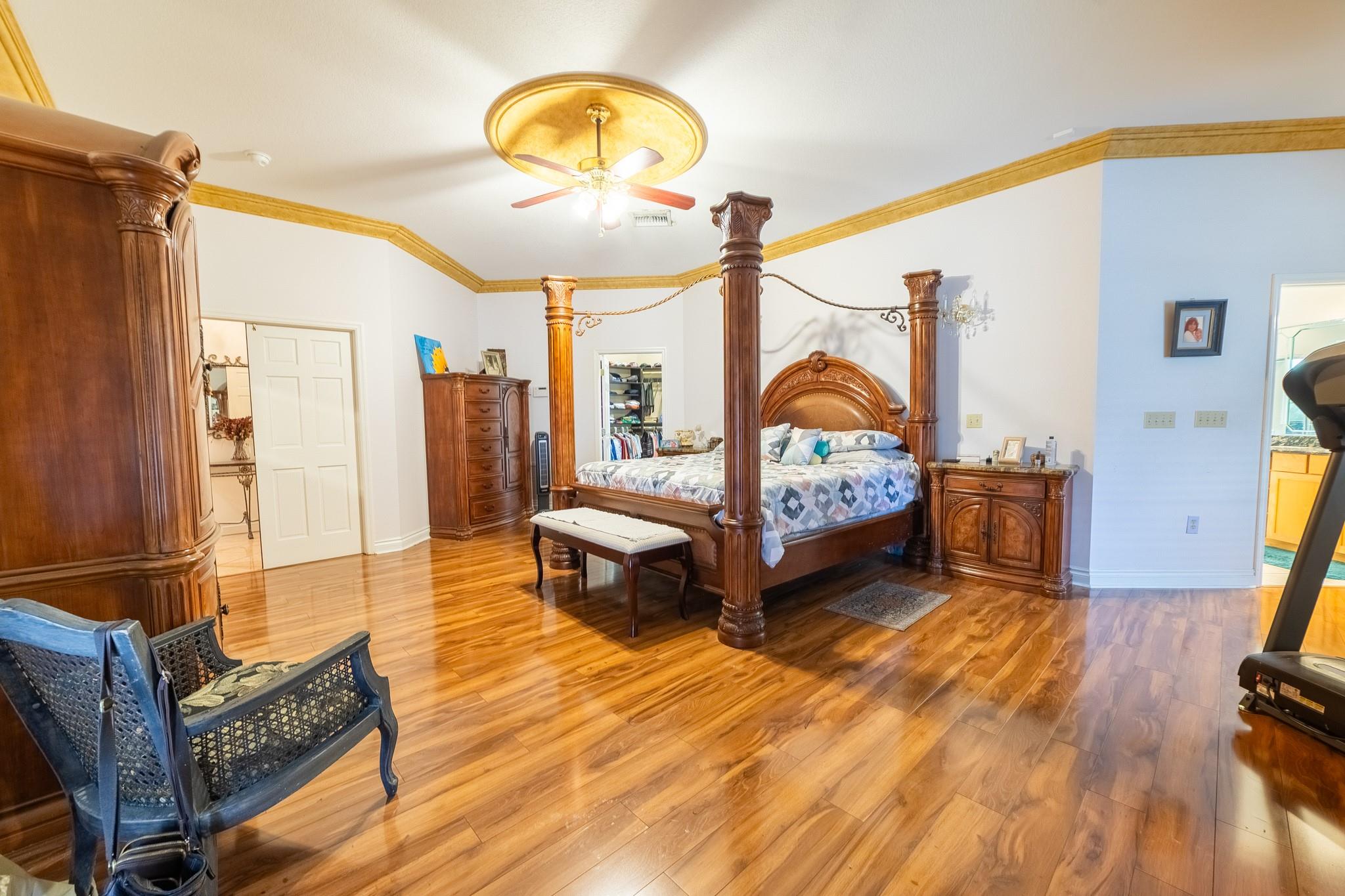 Bet Her Acres - Residential