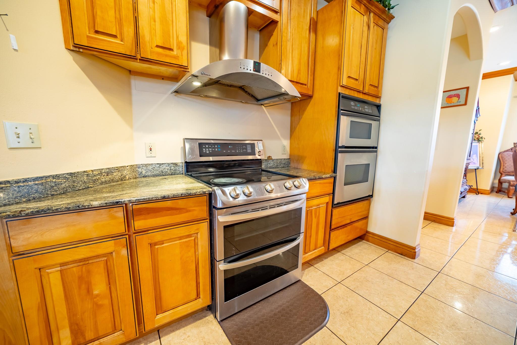 Bet Her Acres - Residential