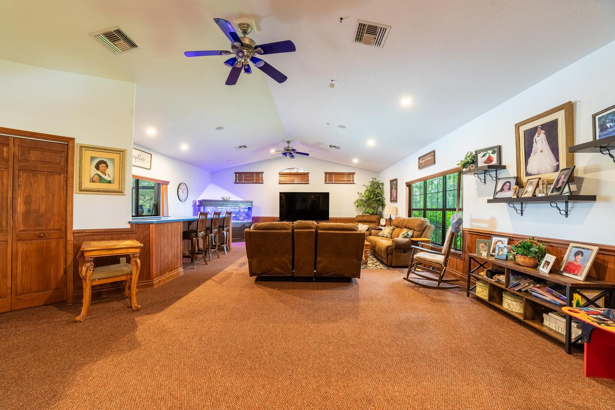 Bet Her Acres - Residential