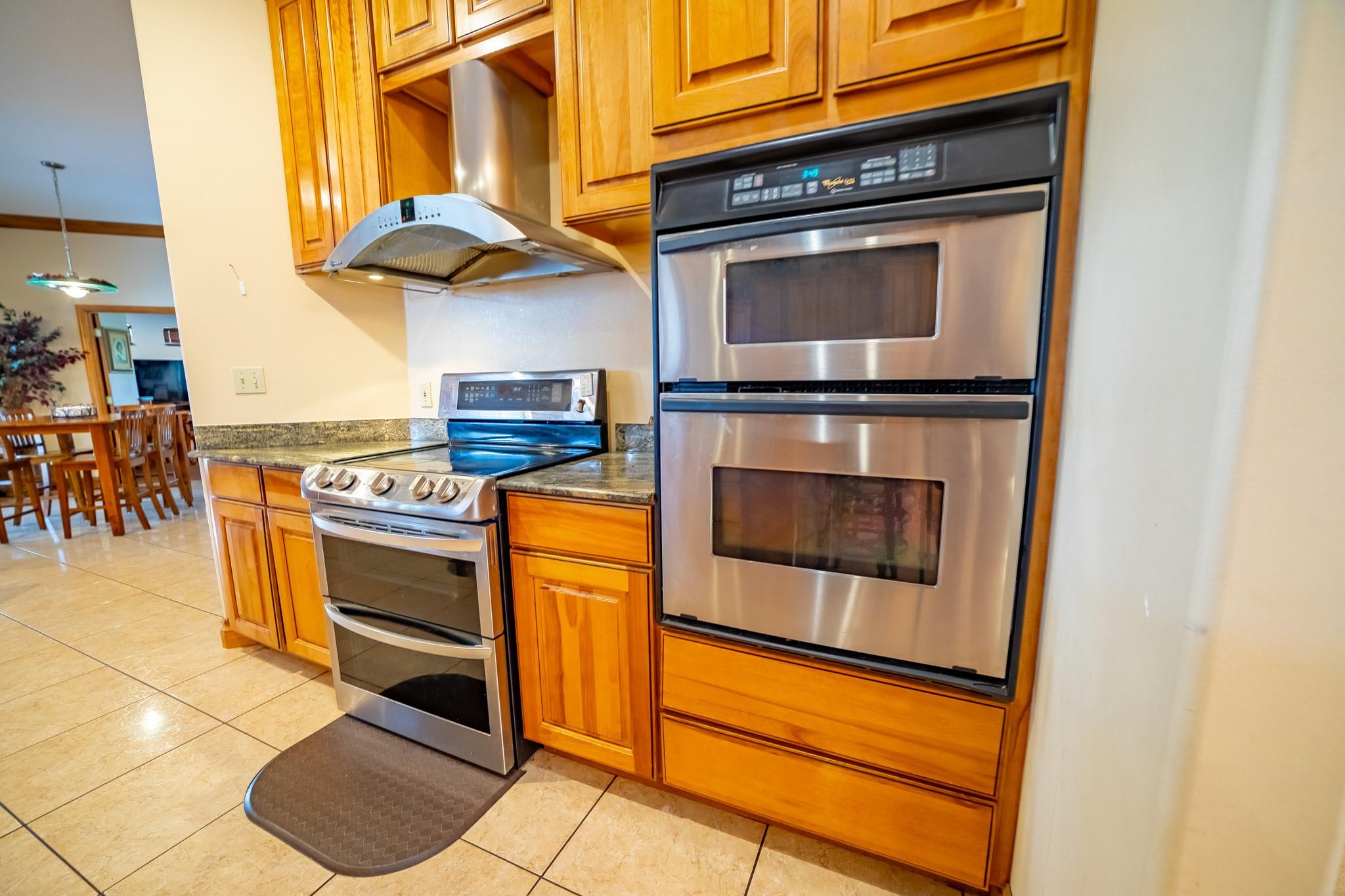 Bet Her Acres - Residential