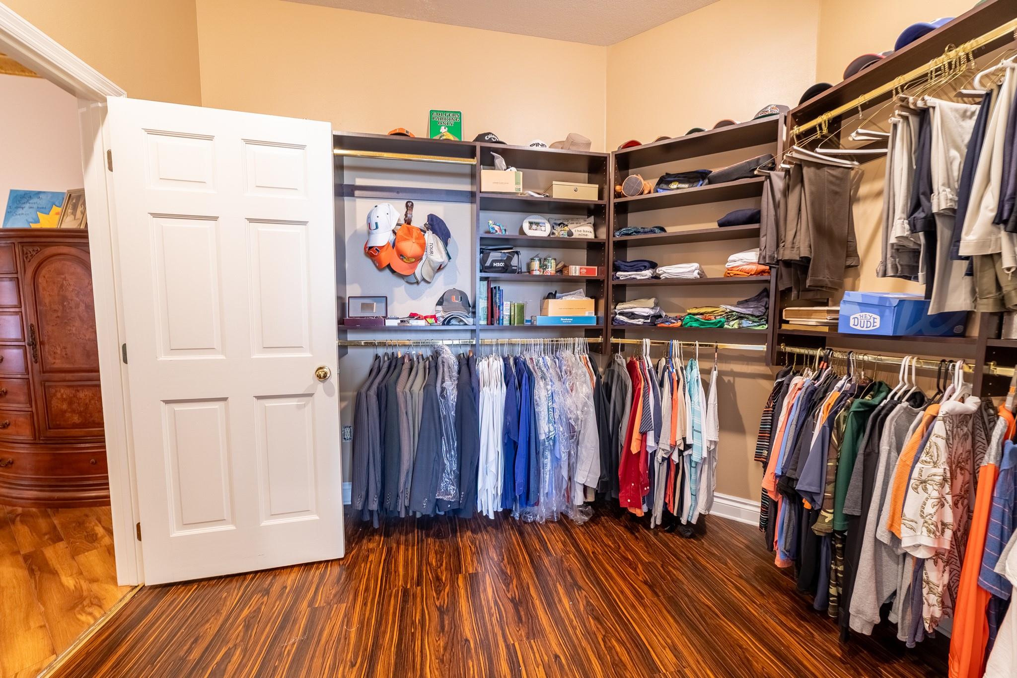 Bet Her Acres - Residential