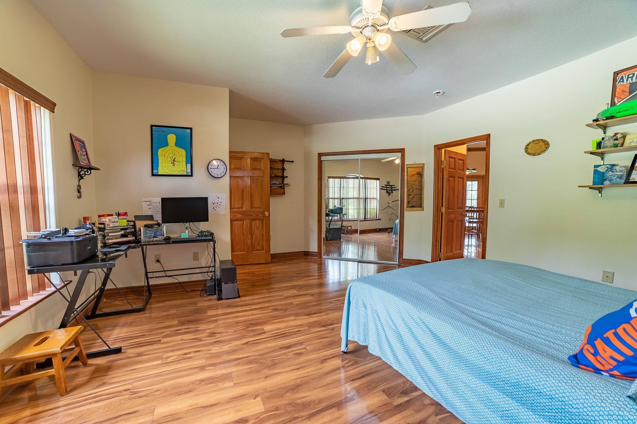 Bet Her Acres - Residential