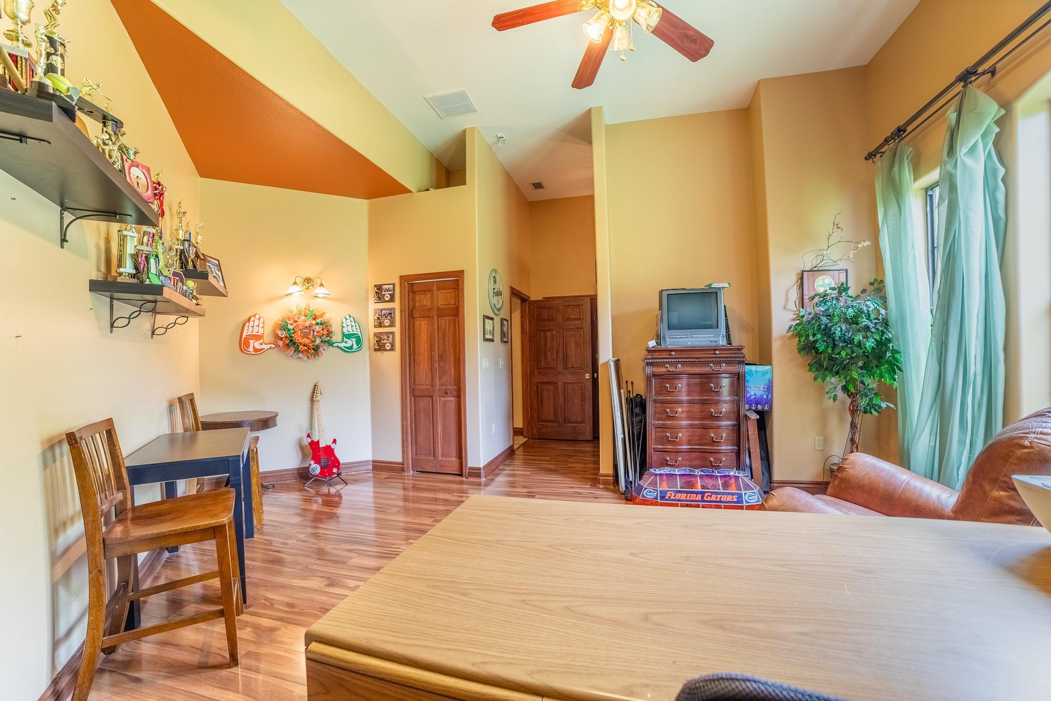 Bet Her Acres - Residential