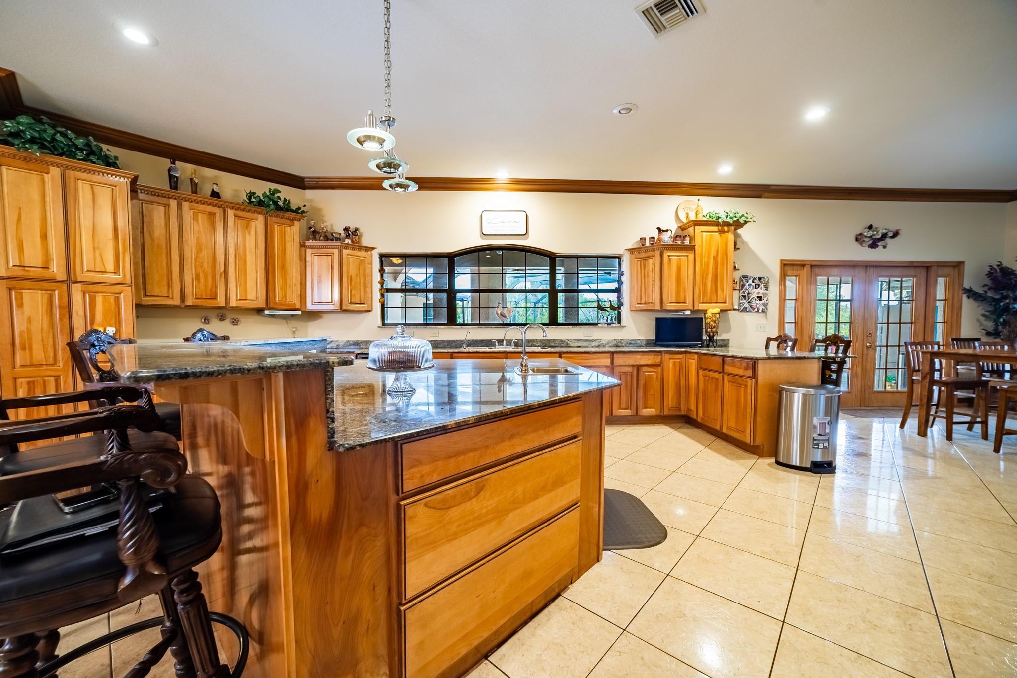 Bet Her Acres - Residential