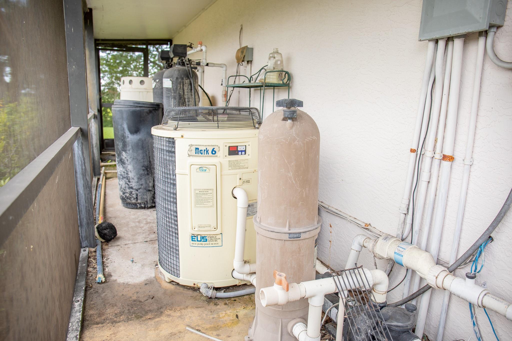 Bet Her Acres - Residential