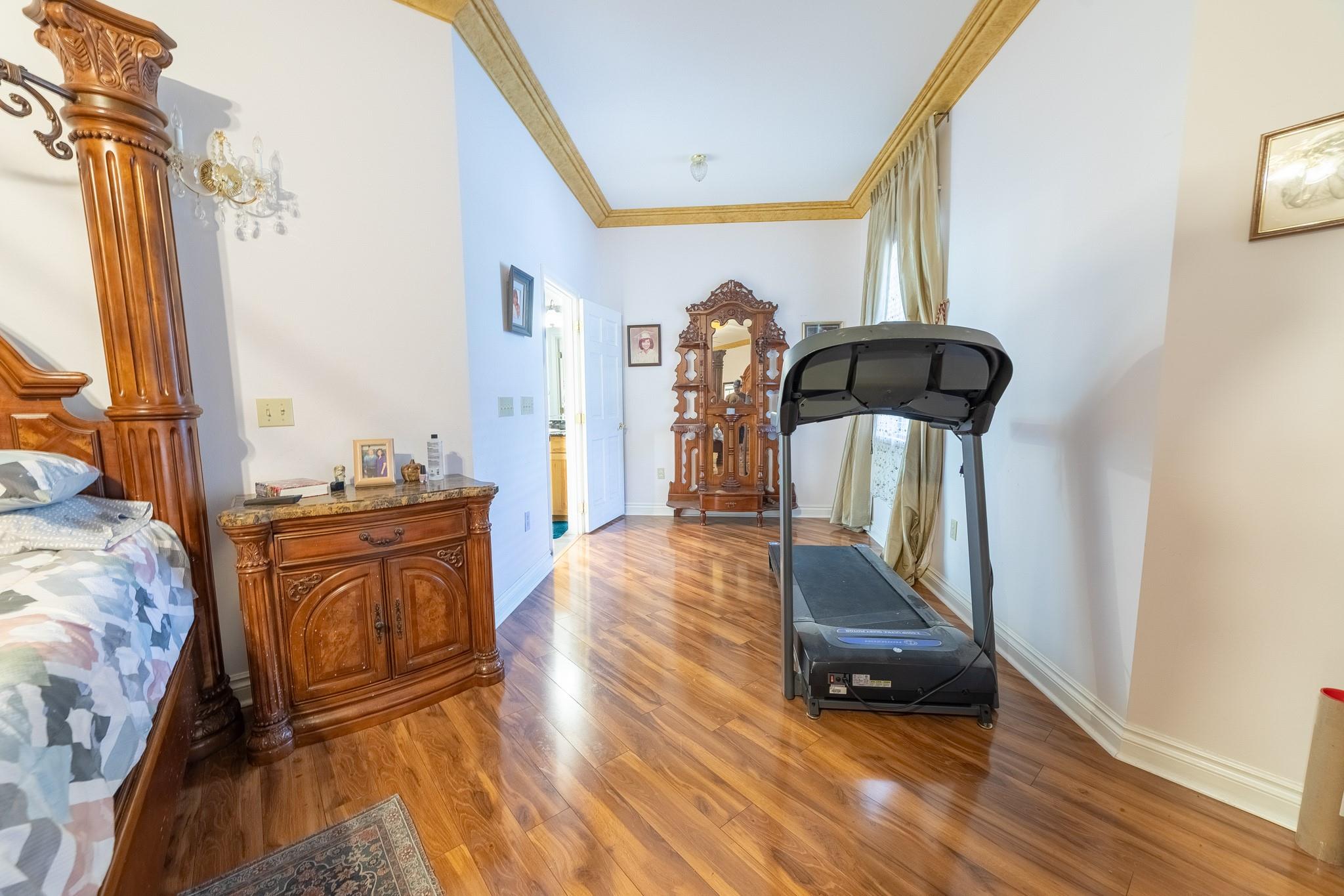 Bet Her Acres - Residential