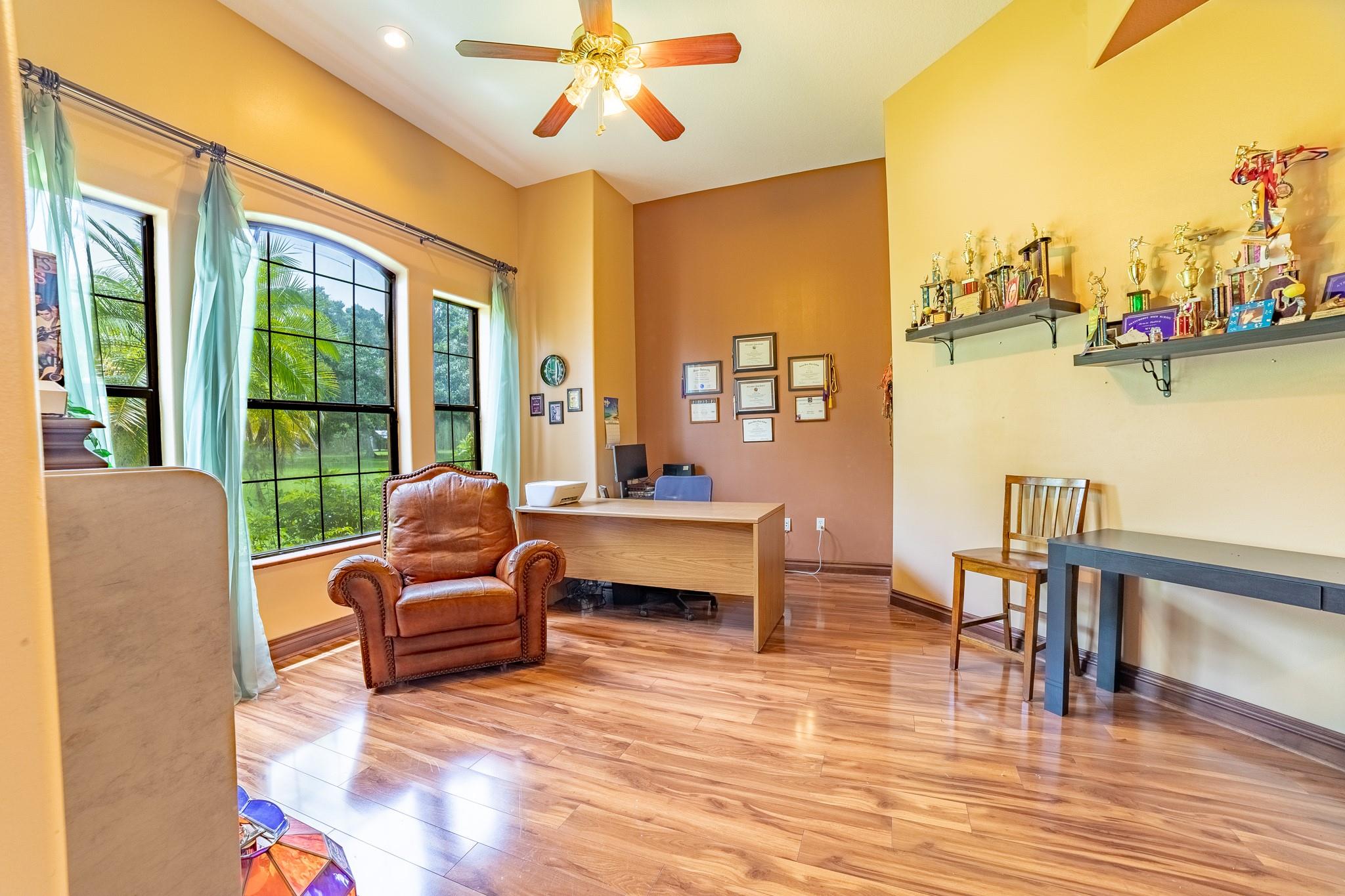 Bet Her Acres - Residential