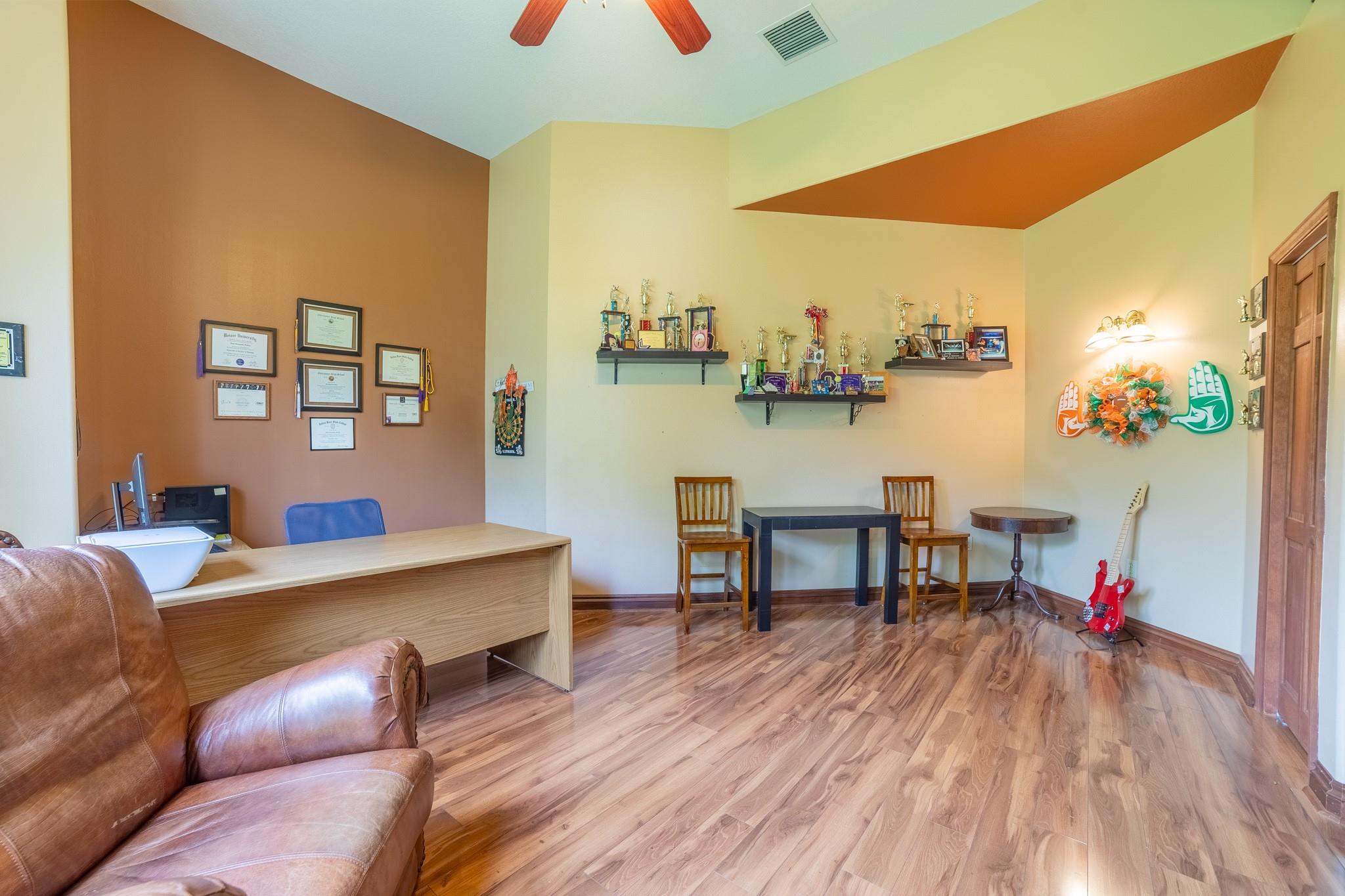 Bet Her Acres - Residential