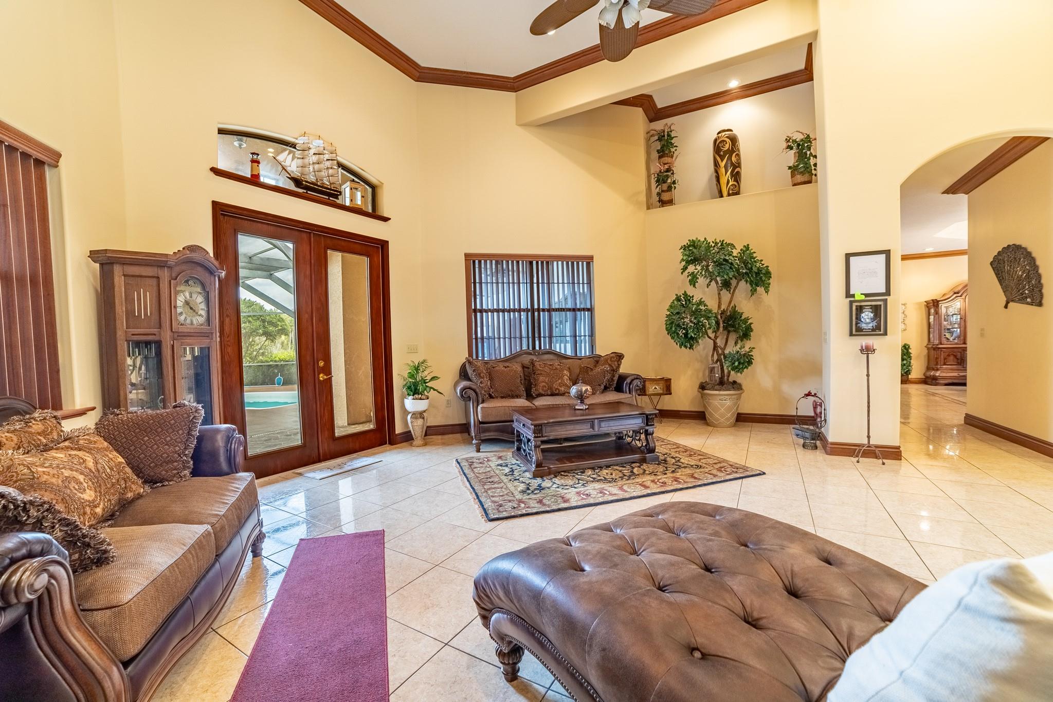 Bet Her Acres - Residential