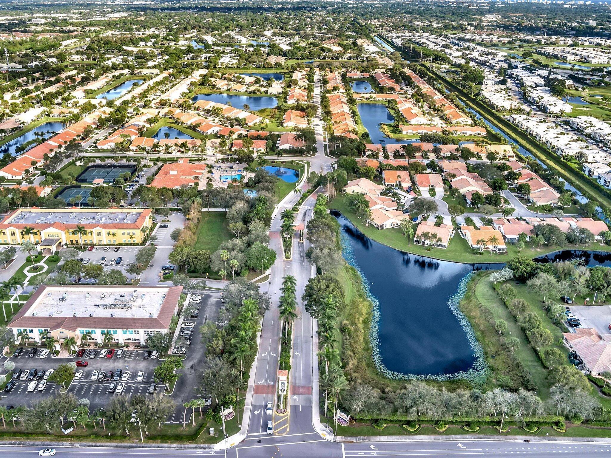 FLORAL LAKES - Residential