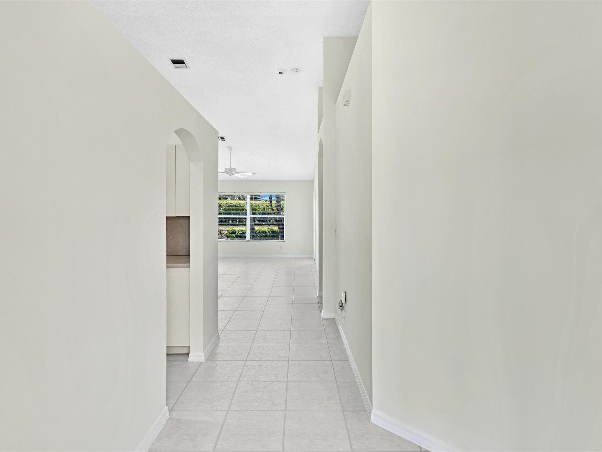 FLORAL LAKES - Residential