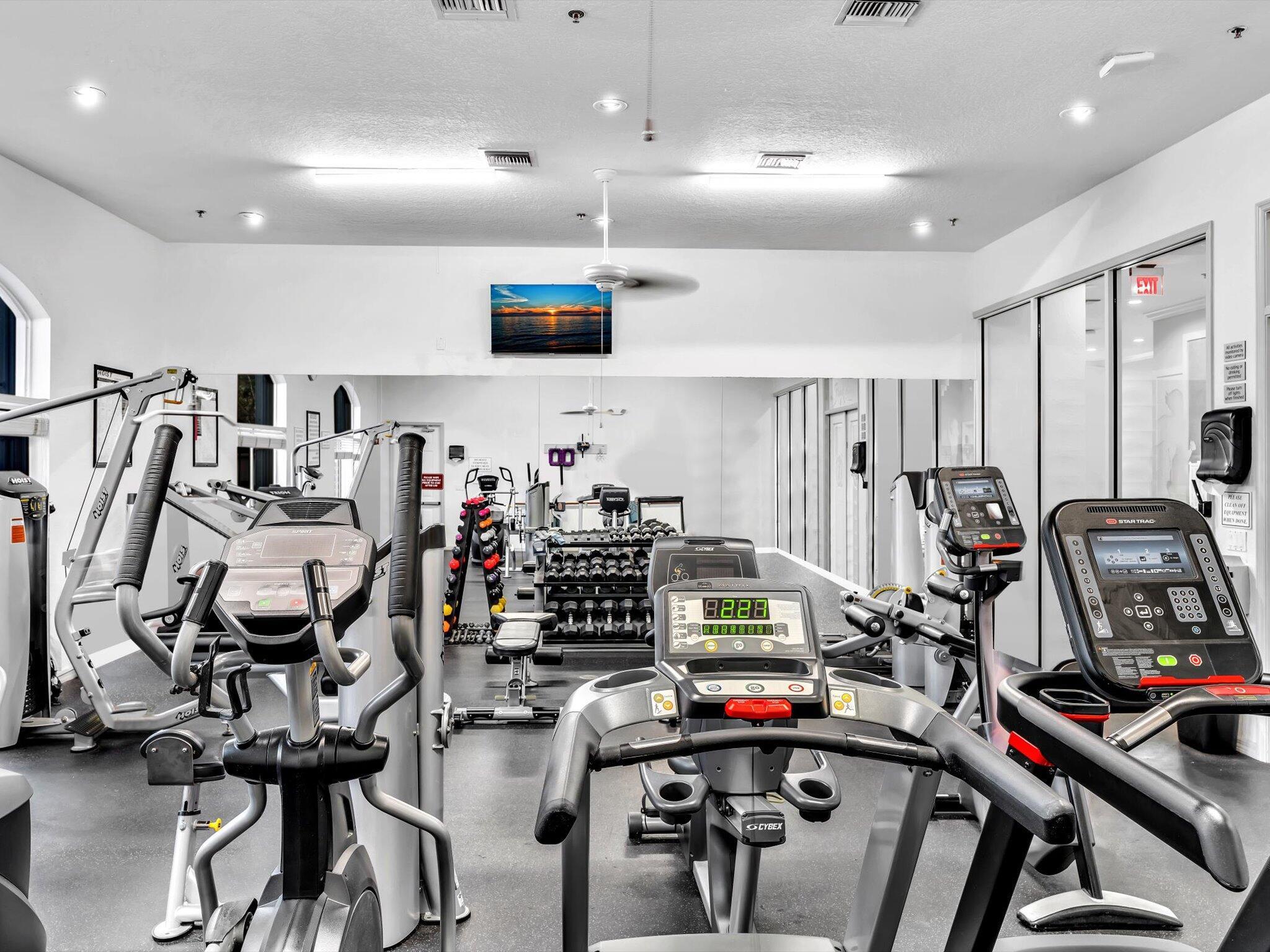 FLORAL LAKES - Residential