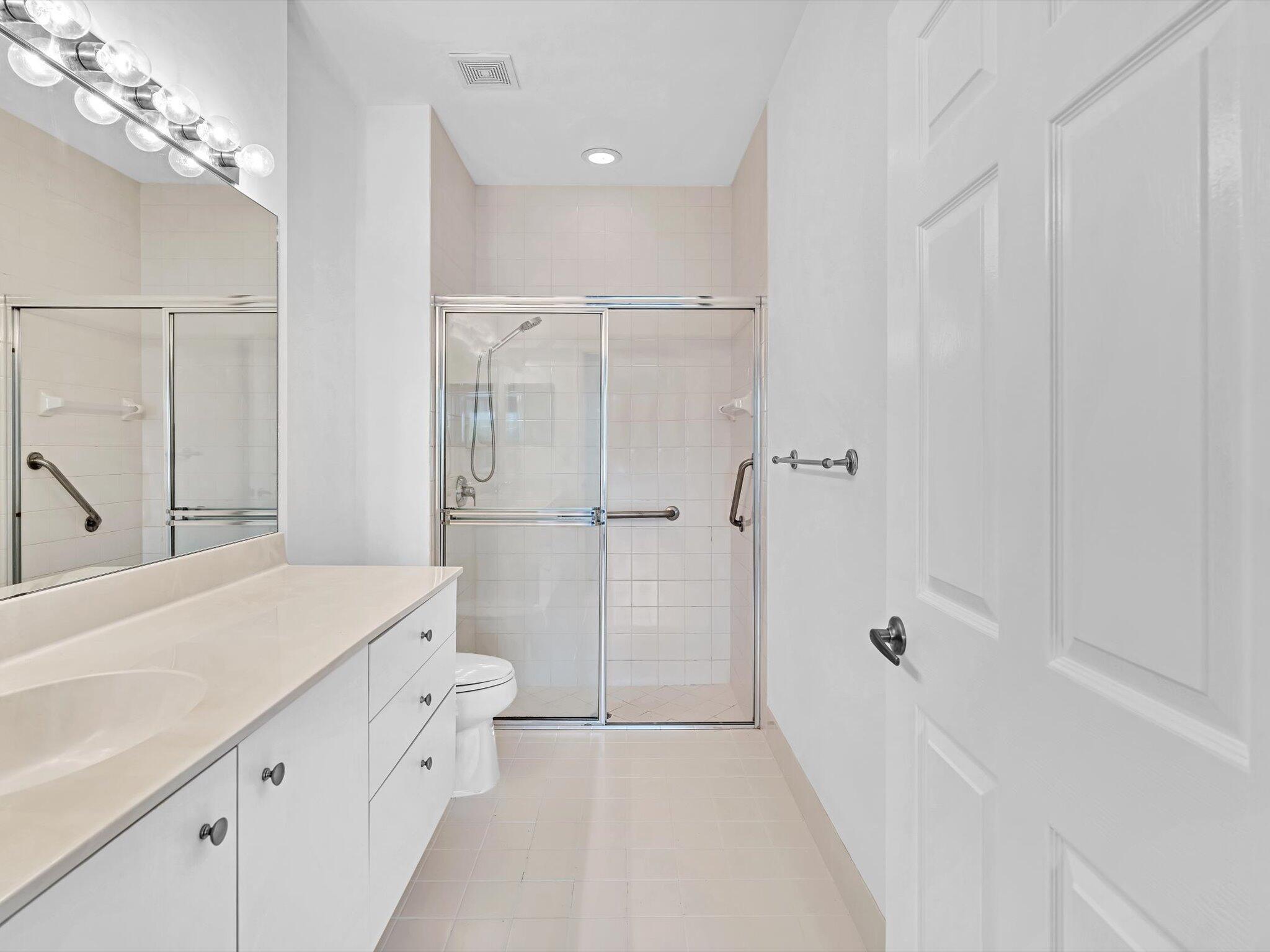 FLORAL LAKES - Residential