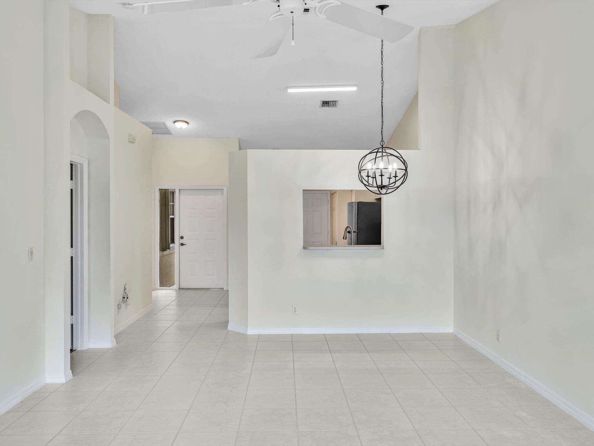 FLORAL LAKES - Residential