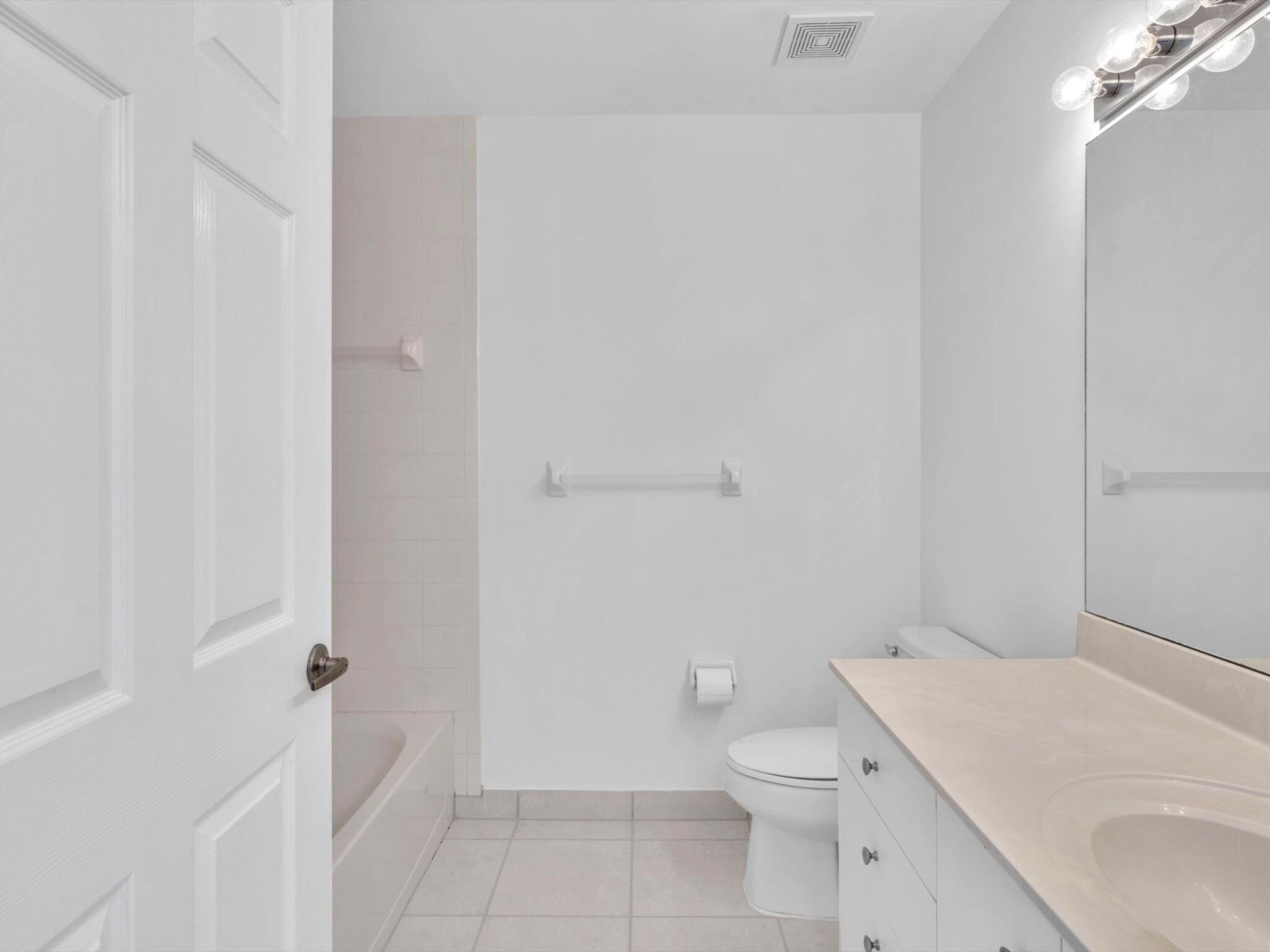 FLORAL LAKES - Residential