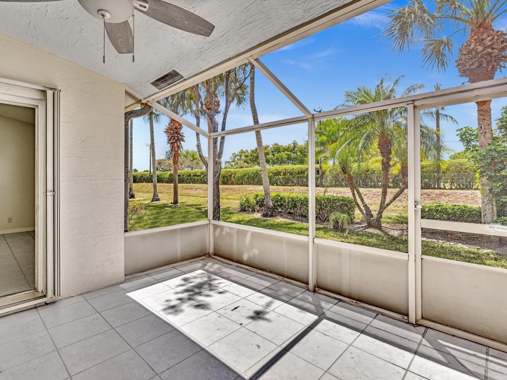 FLORAL LAKES - Residential