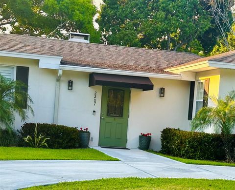 2207 Buena Vista Blvd Vero Beach FL 32960