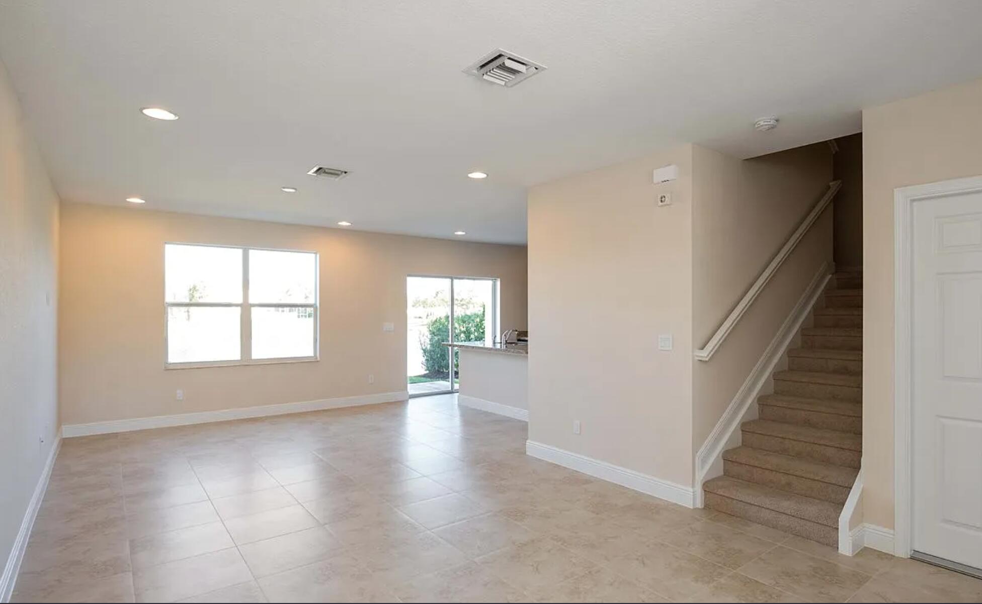 VIZCAYA FALLS PLAT 3 - Residential