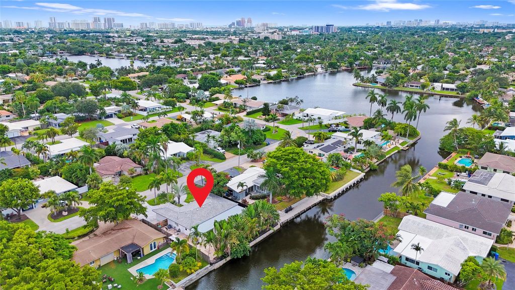 Photo of 4351 NE 15th Terrace, Oakland Park, FL 33334 (MLS # F10519696)